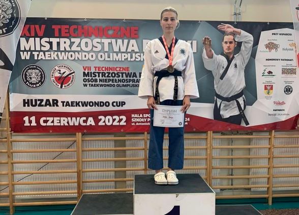 Перемоги спортсменів з Кам’янського на міжнародних змаганнях з карате та тхеквондо - ФОТО
