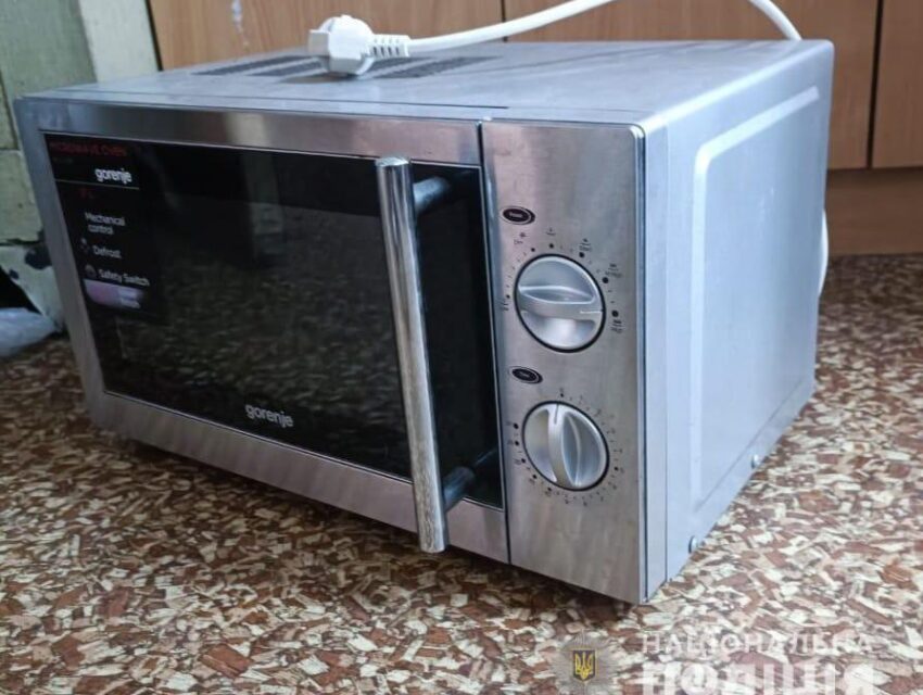 У Кам’янському чоловік крав майно людей, поки ті порались по господарству