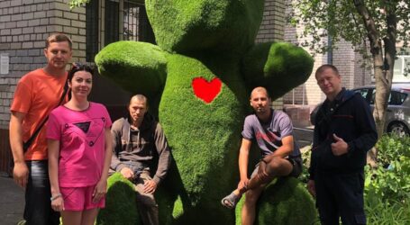 На лівобережжі Кам’янського з’явився величезний “ведмідь”