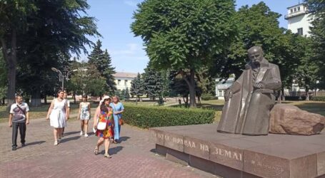 Екскурсія в історію озеленення Кам’янського: сади, парки та цвинтар