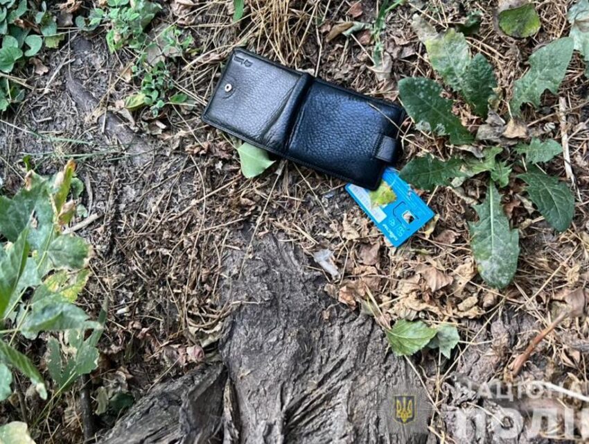 У Кам’янському побили та пограбували чоловіка, бо не дав закурити