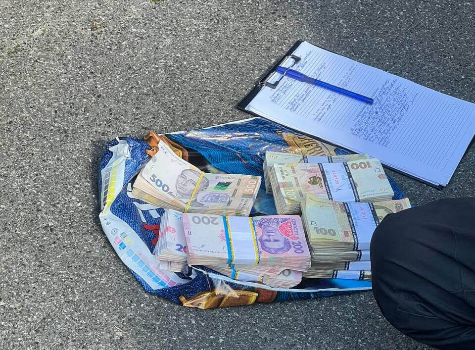 Під час продажу гумдопомоги викрито добровольця тероборони - ФОТО
