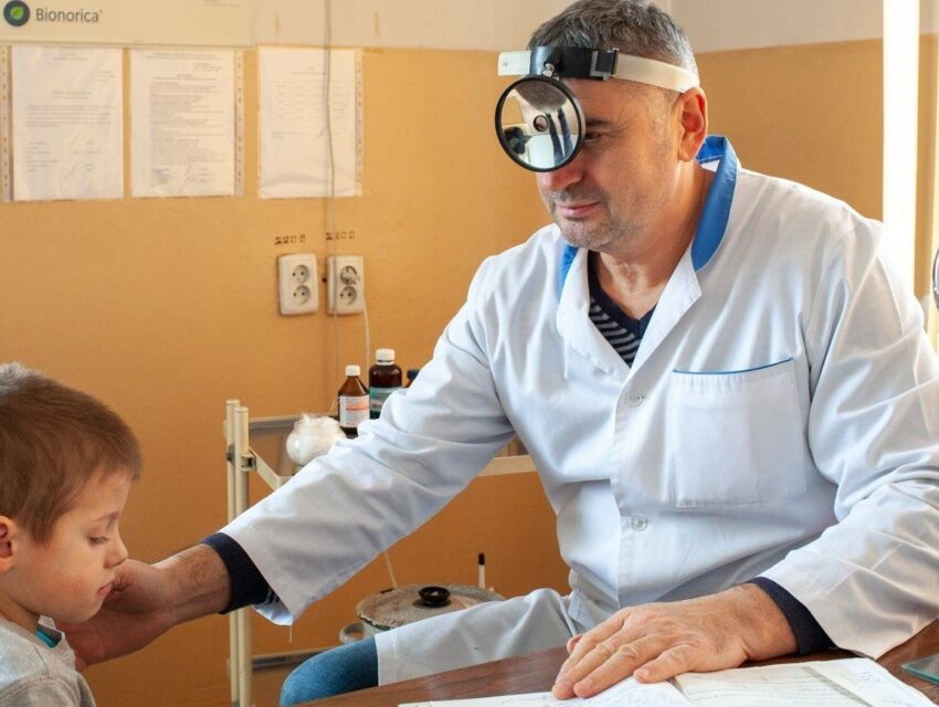 В МОЗ нагадали, кому потрібно проходити медогляд перед навчальним роком