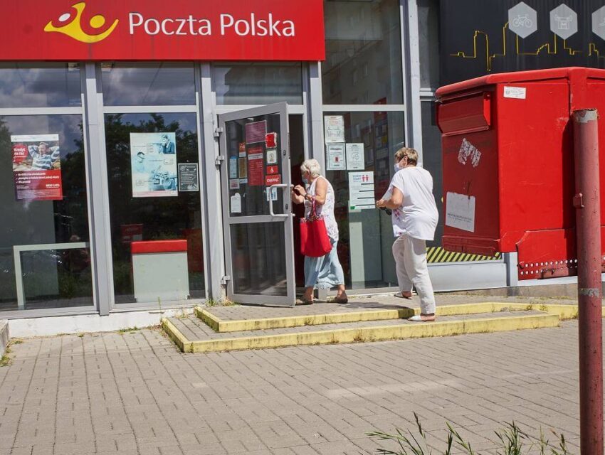 Відправити посилку з України до Польщі стане дешевше та оперативніше