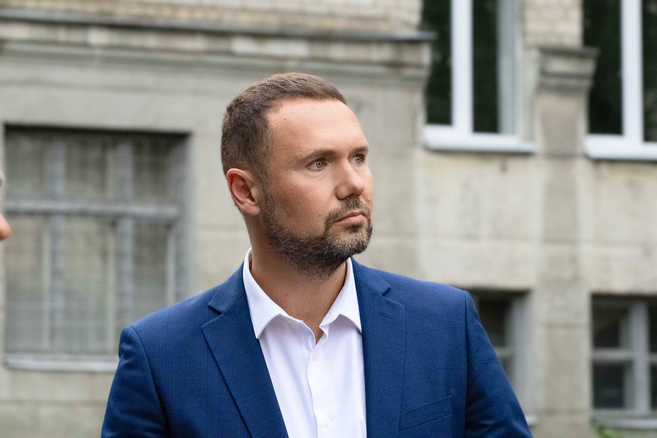 Понад 13 тисяч шкіл України працюватимуть за різними формами навчання - ФОТО
