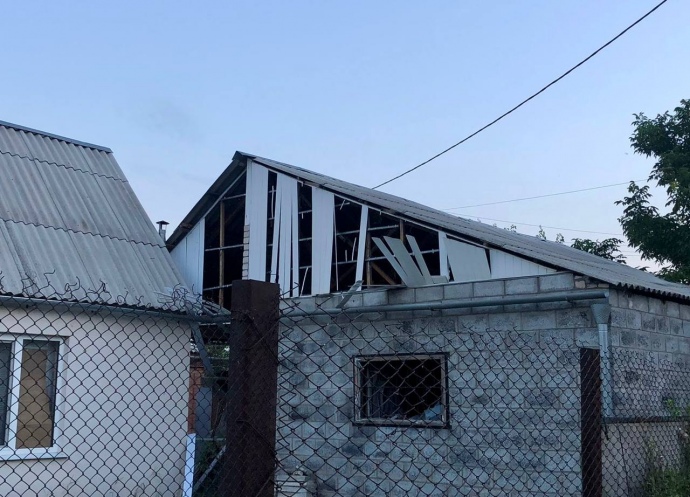 В ніч на суботу ворог обстріляв два райони Дніпропетровщини - ФОТО