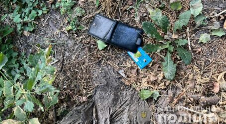 У Кам’янському побили та пограбували чоловіка, бо не дав закурити