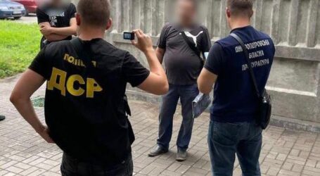 Поліцейські затримали головного інспектора Держпраці у Дніпропетровській області за хабар
