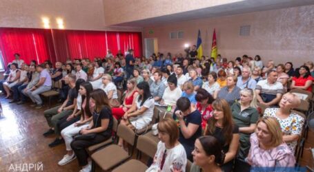 У Кам’янському пройшла серпнева зустріч освітян (фото, відео)