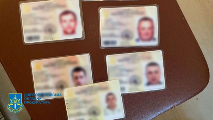 У Дніпрі ділок клепав фальшиві документи для ухилянтів - ФОТО