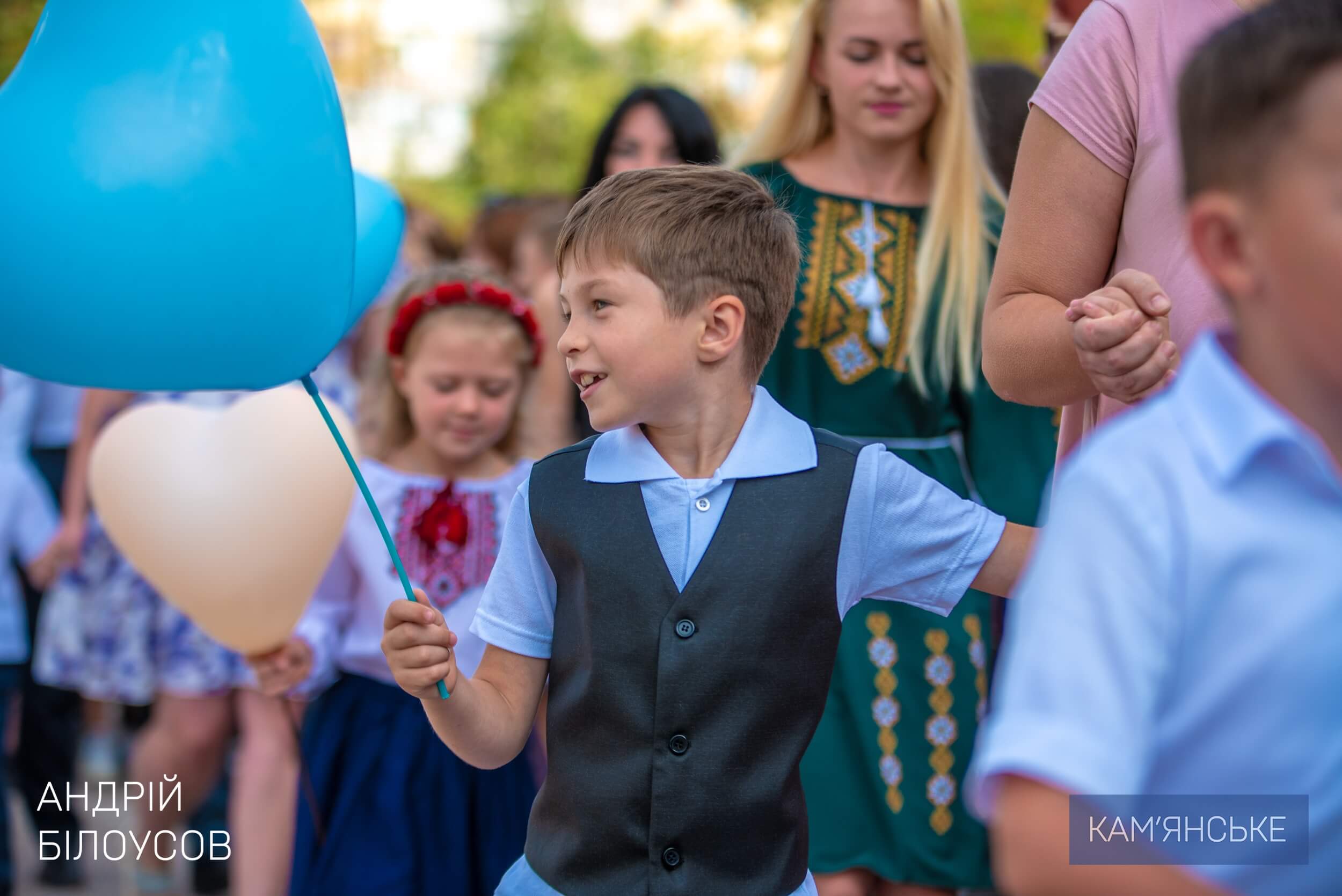 Мер Кам'янського привітав школярів, батьків та вчителів з Днем знань - ФОТО