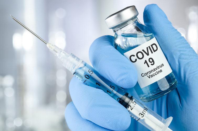 Друге бустерне COVID-щеплення в Україні дозволили усім охочим