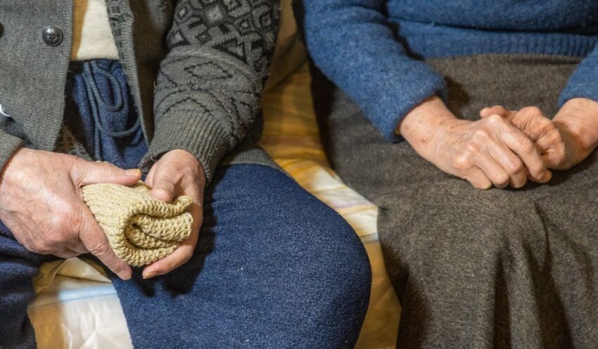 У літніх одинаків з Дніпропетровщини є можливість виїхати на захід України