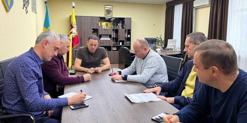 Чим взимку посипати вулиці міста, коли технічна сіль подорожчала в 10 разів – обговорювали на нараді у мера