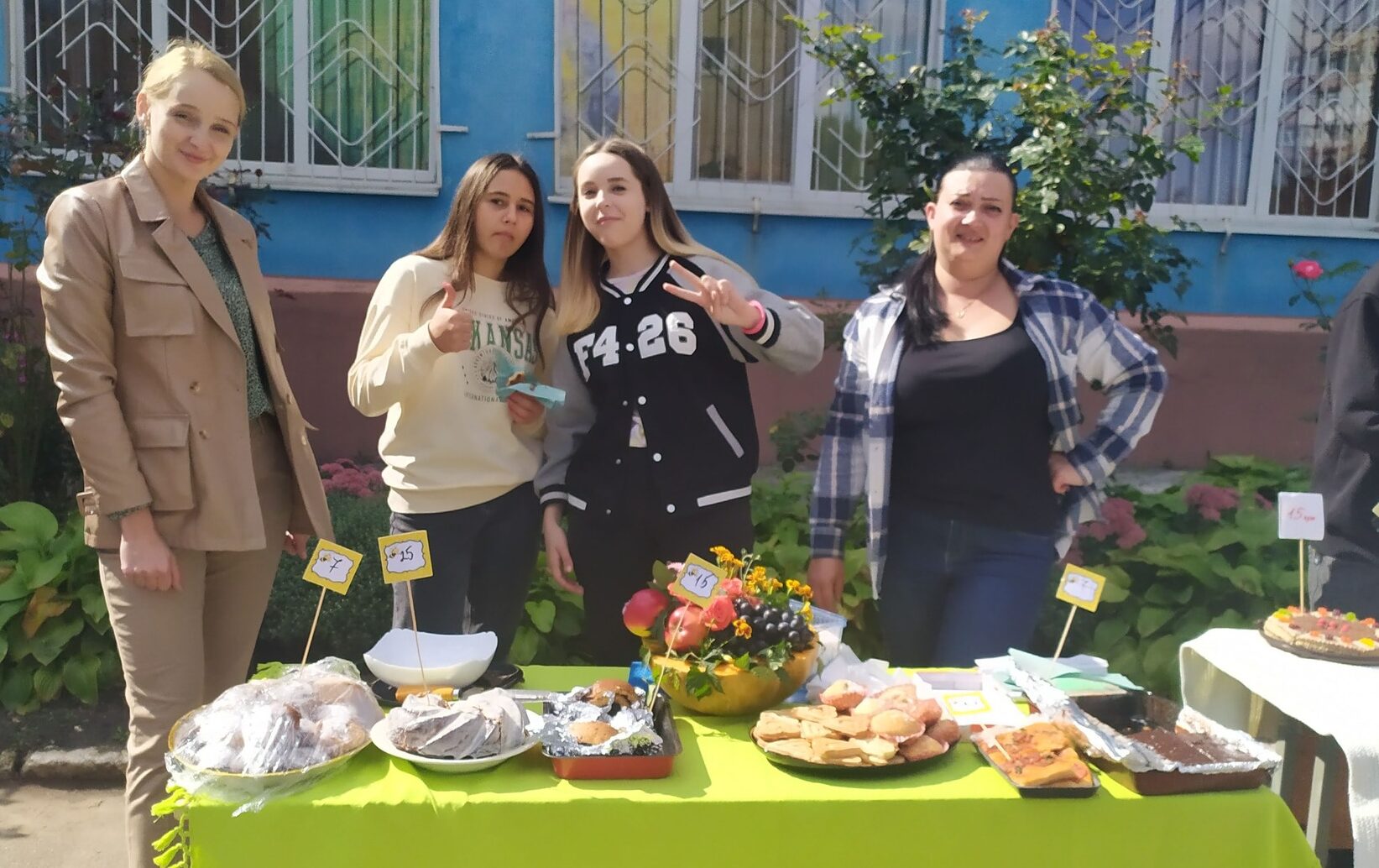Ярмарками та тренінгами з медіаграмотності зустрічають осінь школярі Кам’янського - ФОТО