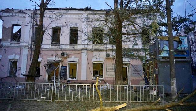 Війська РФ вночі вдарили ракетою по центру Дніпра - ФОТО