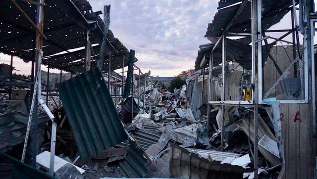 Війська РФ вночі вдарили ракетою по центру Дніпра - ФОТО