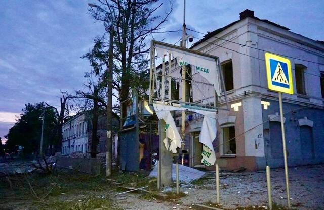 Війська РФ вночі вдарили ракетою по центру Дніпра