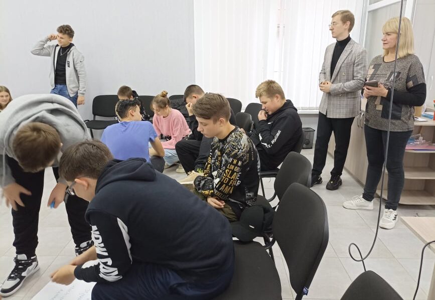 Ярмарок ідей влаштували активні молоді люди в Кам’янському - ФОТО