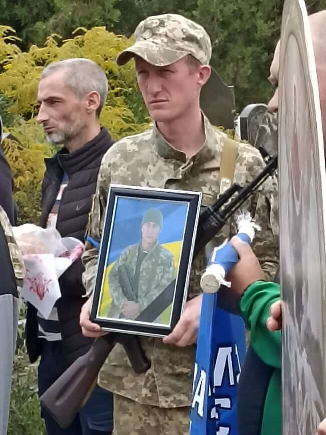 Кам’янське попрощалось із шістьма захисниками України - ФОТО