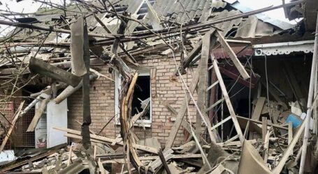 Ворог обстріляв два райони Дніпропетровщини: є руйнування та поранений