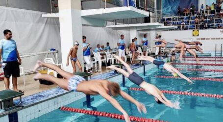 До Кам’янського завітали плавці з 14 міст України