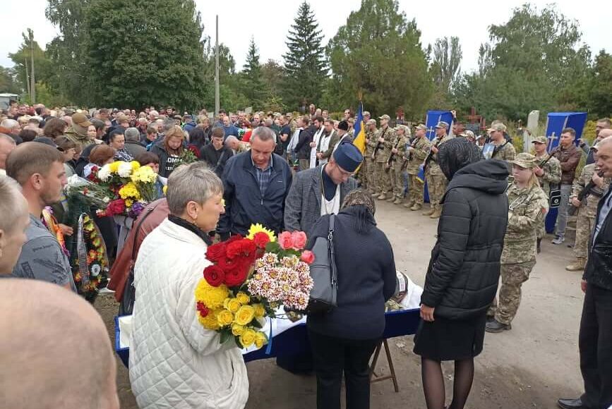 Кам’янське попрощалось із шістьма захисниками України - ФОТО