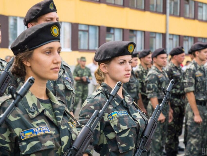 Комітет Ради підтримав законопроєкт про добровільний військовий облік для жінок