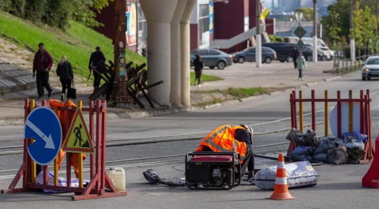 У Кам’янському розв'язують проблему підтоплень від дощу - ФОТО