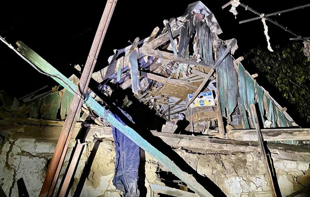 Від нічних обстрілів ворога на Дніпропетровщині поранено чоловіка