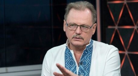 Навчальний рік в Україні можуть подовжити