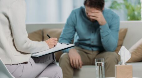 У лікарнях Кам’янського з’являться посади психотерапевта та клінічного психолога