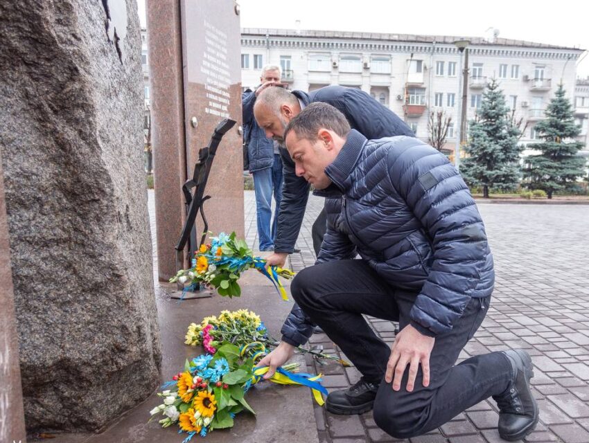 Пам’ять героїв, що віддали своє життя у боротьбі за вільну Україну, вшанували у Кам’янському