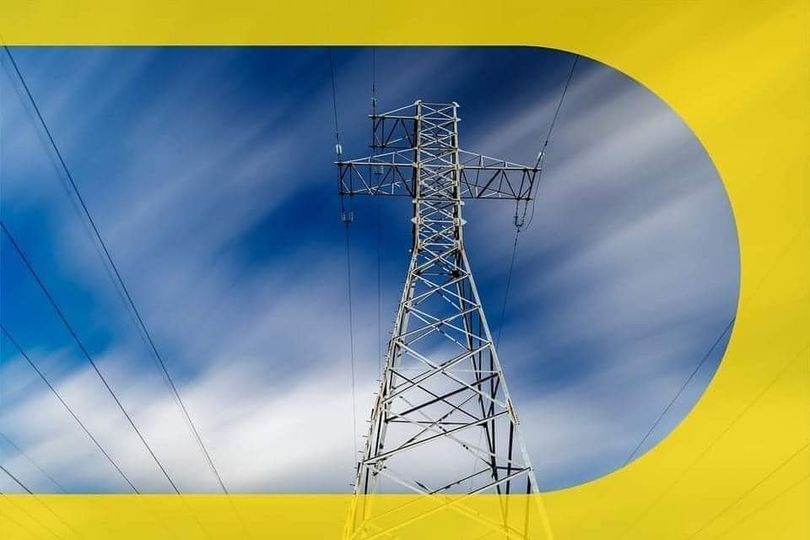 Енергетики відновлюють електропостачання після руйнувань на Дніпропетровщині