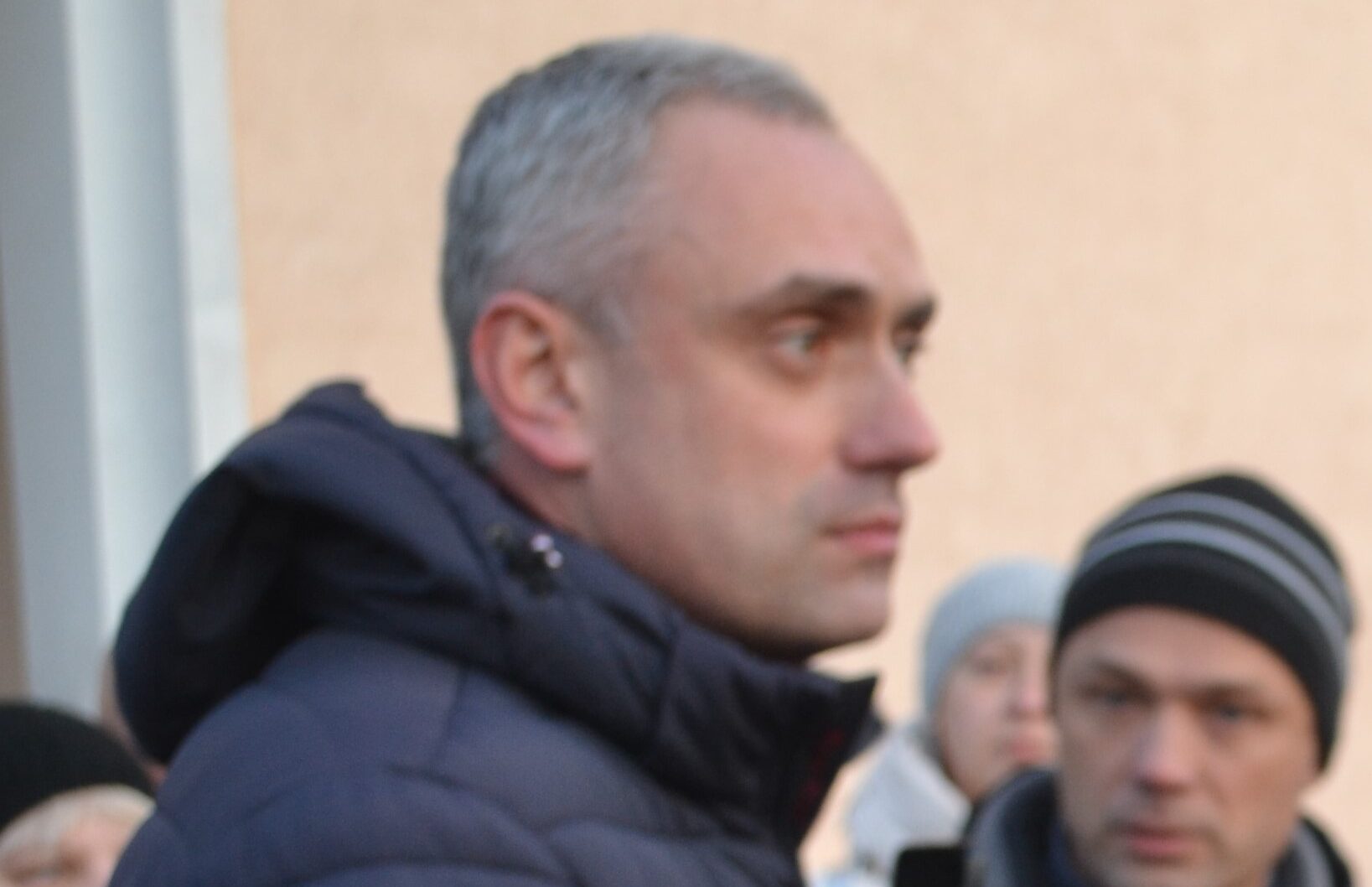 Провал на з’їзді з мосту в Кам’янському буде ліквідовано за день-два - ФОТО