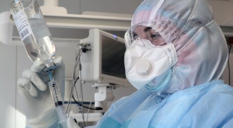 Смертність від COVID-19 у світі впала на 90%