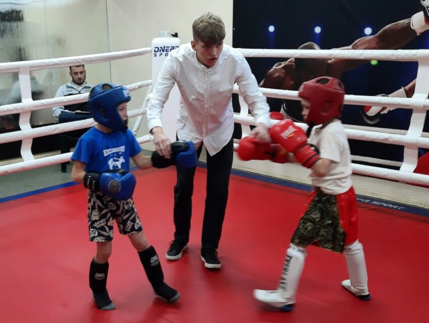 У Кам’янському відбувся відкритий чемпіонат з кікбоксингу