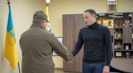 Мер Кам’янського отримав Подяку від військових