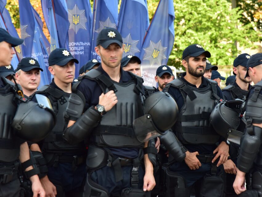 Мешканців Кам’янського району запрошують на службу до поліції