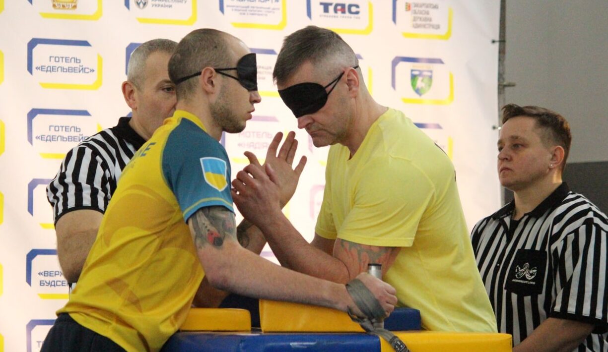 Кам’янчани стали чемпіонами України з пара-армрестлінгу - ФОТО