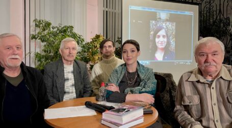 Поетичним словом вшанували рідну мову в бібліотеці Кам’янського