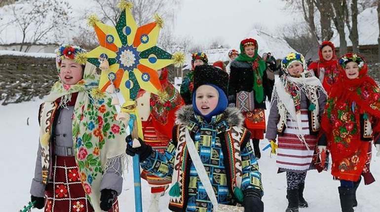 Творчу молодь Кам’янського запрошують до участі у фестивалі колядок та щедрівок