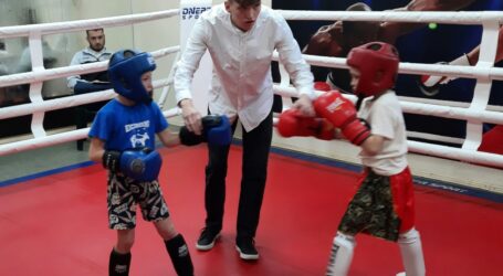 У Кам’янському відбувся відкритий чемпіонат з кікбоксингу