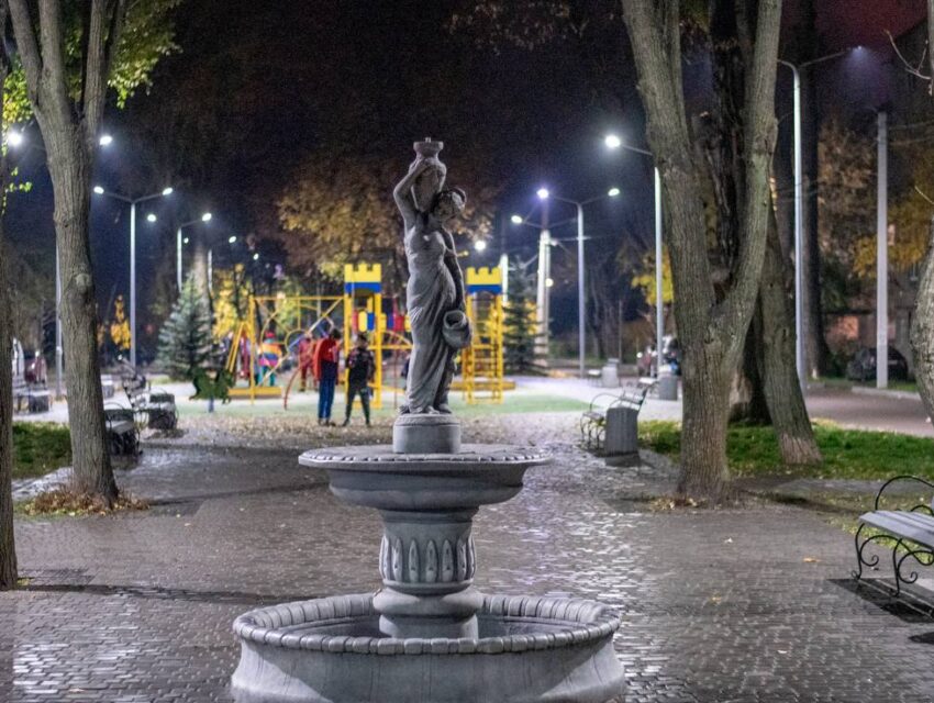 Зовнішнє освітлення в Кам’янському поки що працює дві с половиною години