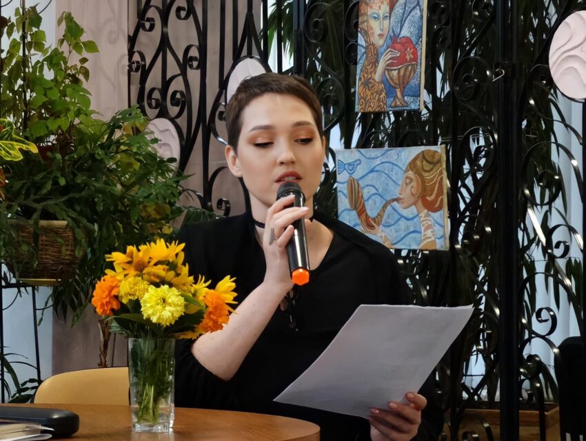 Земляки можуть підтримати декламаторку з Кам’янського на конкурсі