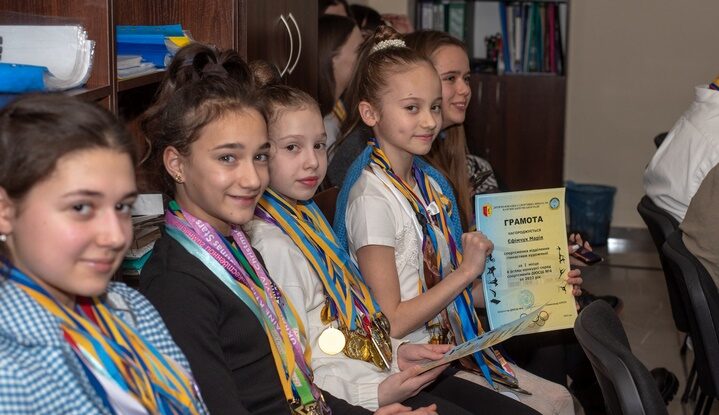 У Кам’янському вітали спортсменів та активну молодь 