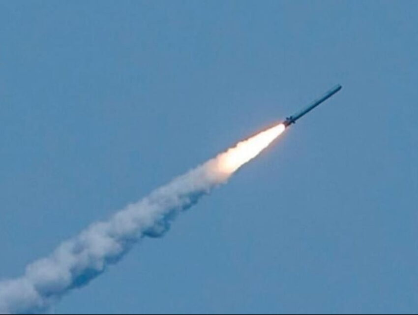 На Дніпропетровщині вночі тривога тривала 12 годин, окупанти обстріляли три громади