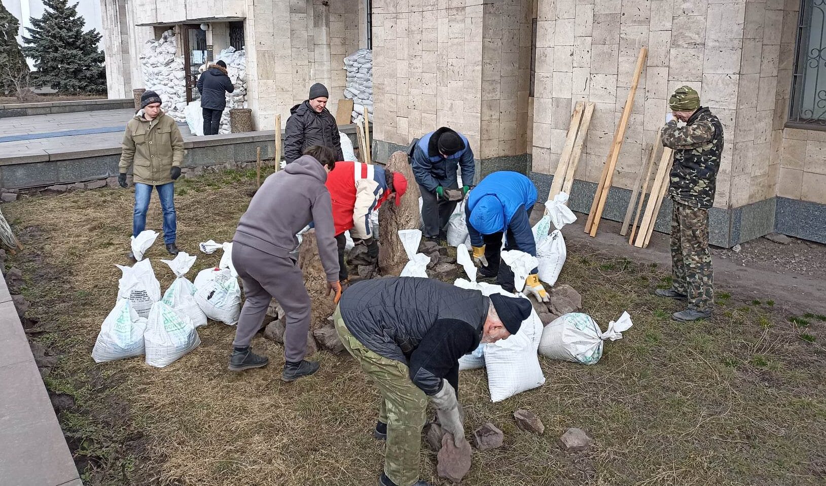 Про цілющі властивості волонтерства в Кам’янському – з особистого досвіду - ФОТО
