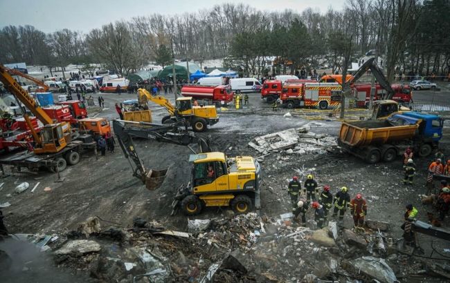 У Дніпрі завершили рятувальної операції на місці удару