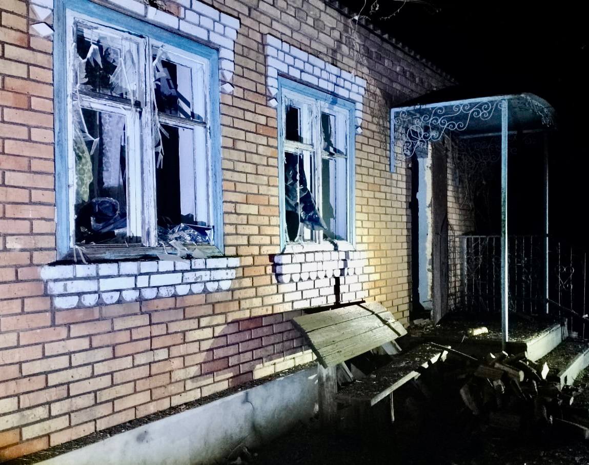 Вороги вночі випустили з десяток снарядів по двох громадах Дніпропетровщини - ФОТО
